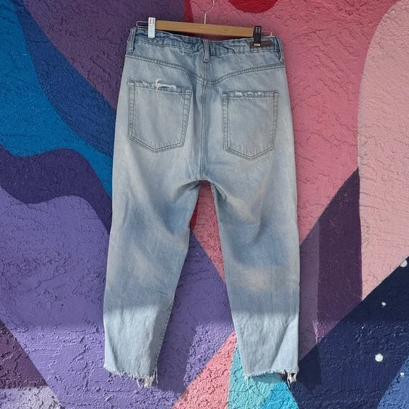 Garage size 11 Distressed Light Blue Women's Jeans - Picture 5 of 7